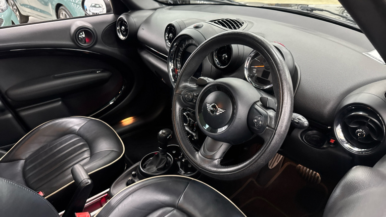 MINI Countryman 1.6 Cooper S 190 5dr [Chili/Media Pack] Petrol Hatchback